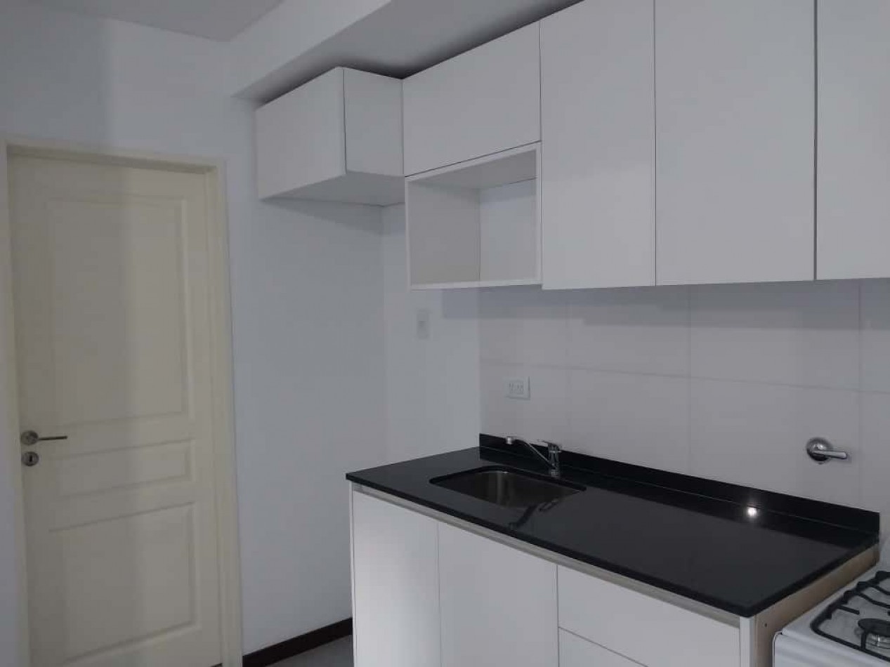Departamento 1 dormitorio a estrenar con patio entrega de U$$50.000 mas  FINANCIACION CUOTAS 10 cuotas  1° piso contrafrente