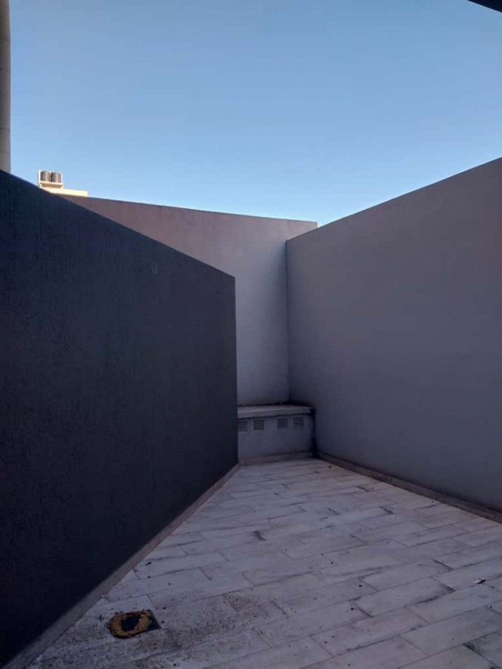 Departamento 1 dormitorio a estrenar con patio entrega de U$$50.000 mas  FINANCIACION CUOTAS 10 cuotas  1° piso contrafrente