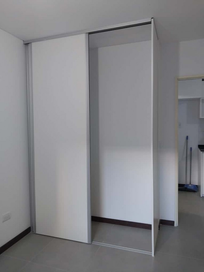Departamento 1 dormitorio a estrenar con patio entrega de U$$50.000 mas  FINANCIACION CUOTAS 10 cuotas  1° piso contrafrente