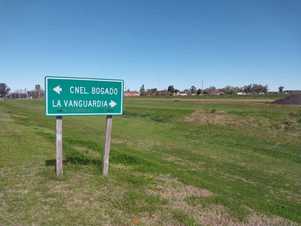 Terrenos de 300 m2 a 500 m2 con una entrega , cuotas fijas  amplia financiacion  en pesos - se Acepta vehiculo en parte de pago