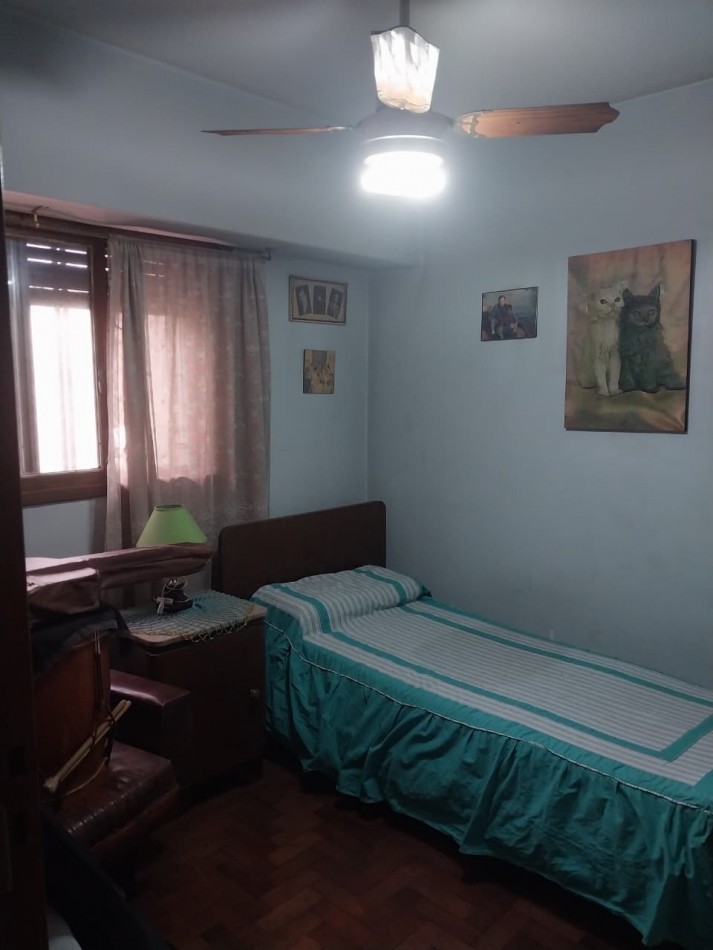 CASA AL FRENTE CON RETIRO DE JARDIN COCHERA PASANTE JARDIN PISICINA QUINCHO 2 DORMITORIOS