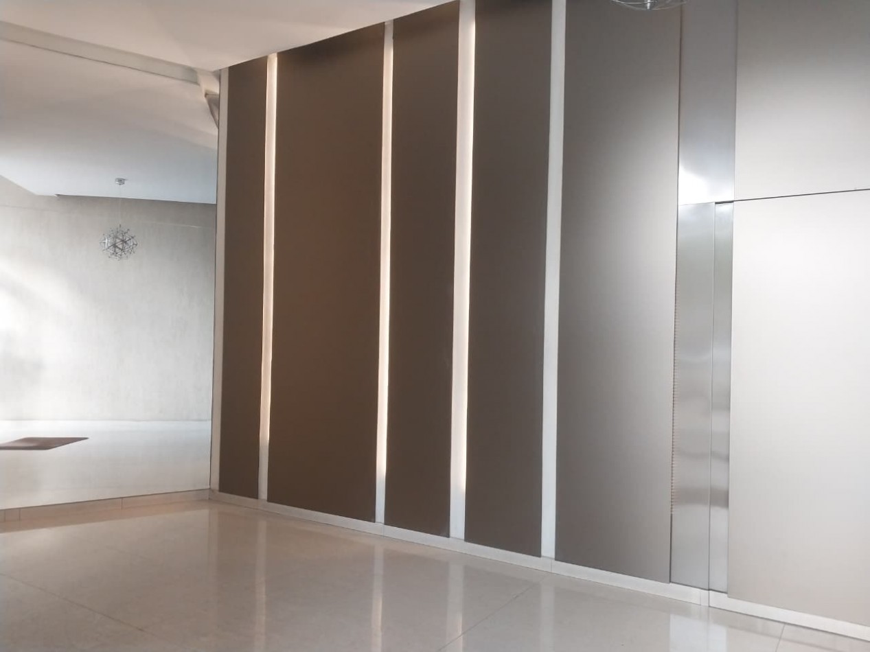 Departamento Semipiso exclusivo al frente en esquina vista total al rio 2 dormitorios con cochera Puerto Norte Posibilidad de ´Permuta en parte de pago