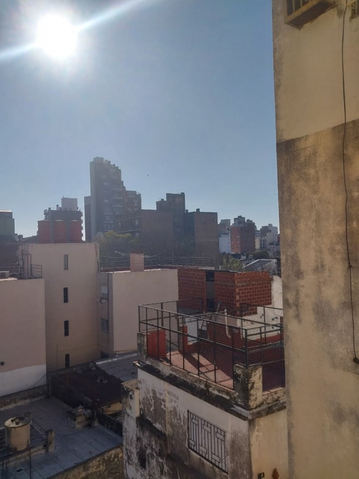 Departamento 1 Dormitorio contrafrente Barrio Abasto ideal para Flipping Inmobiliario