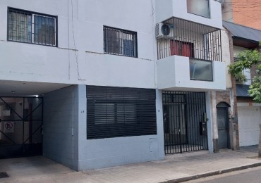 Departamento 1 dormitorio con cochera contrafrente 