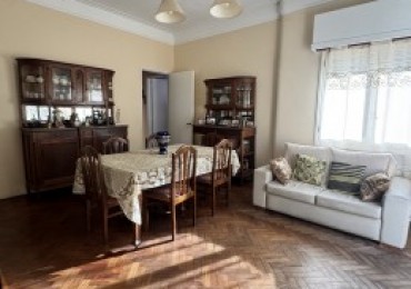 Departamento interno de pasillo 1° piso de escalera apto credito - se escuchan ofertas 